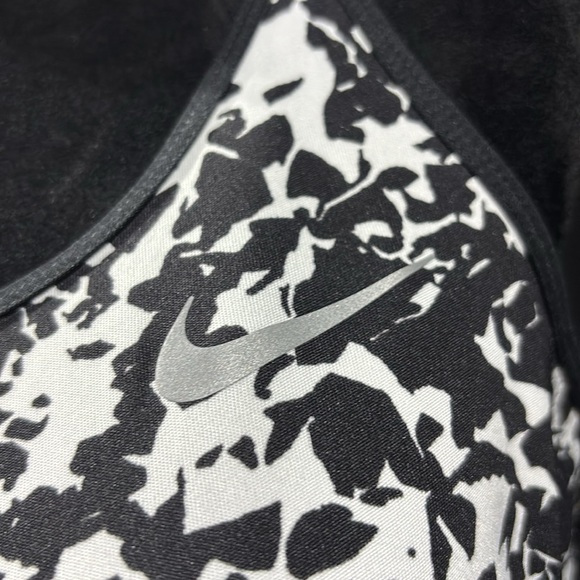 Nike Dri-Fit Thin Strap Y-back athletic tank, Swoosh reflective logo,pattern - Picture 4 of 10